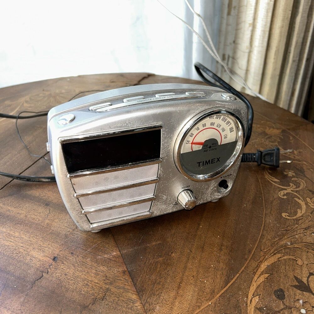 Vintage Timex AM FM Alarm Clock Radio Silver Retro Tested Working